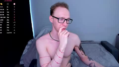 alex_silent online show from May 26, 10:33 am