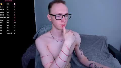 alex_silent online show from June 7, 4:11 pm