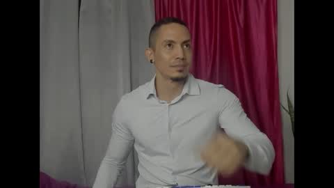 Snapshot of alex_sthorm chatting on January 1, 7:09 am alex_sthorm online show from January 1, 7:09 am