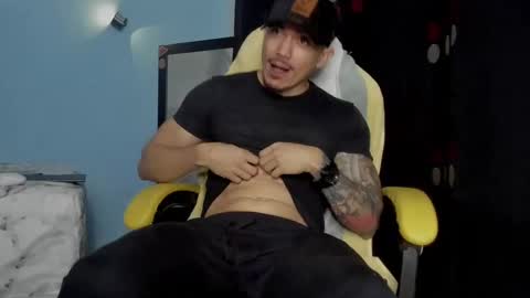 Snapshot of alex_sthorm chatting on October 28, 4:49 am alex_sthorm online show from October 28, 4:49 am