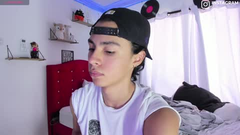 Alex online show from January 12, 5:44 pm