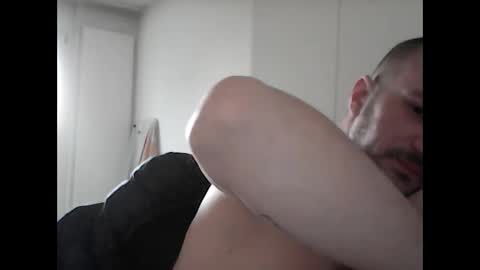 Snapshot of alex_vlad chatting on February 27, 4:40 pm Alexandru online show from February 27, 4:40 pm