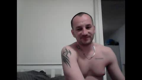 Snapshot of alex_vlad chatting on March 6, 9:22 pm Alexandru online show from March 6, 9:22 pm