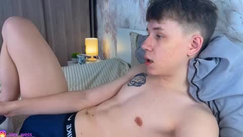 alex_wesker online show from December 18, 3:51 pm