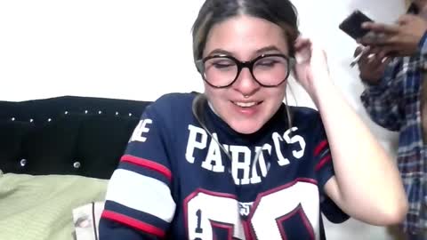 Snapshot of alex_y_sam chatting on March 27, 4:40 am alex_y_sam online show from March 27, 4:40 am