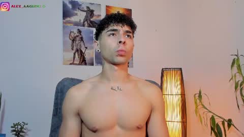 Snapshot of alex_zt7 chatting on June 24, 2:05 pm x online show from June 24, 2:05 pm
