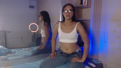 Snapshot of alexa__11 chatting on June 27, 12:55 pm alexa__11 online show from June 27, 12:55 pm