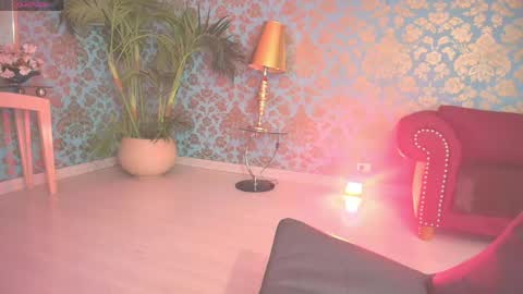 Snapshot of alexa_cruz__ chatting on May 14, 11:28 am Alexa online show from May 14, 11:28 am