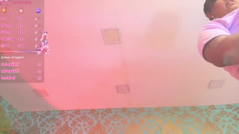 Snapshot of alexa_cruz__ chatting on May 16, 12:40 am Alexa online show from May 16, 12:40 am
