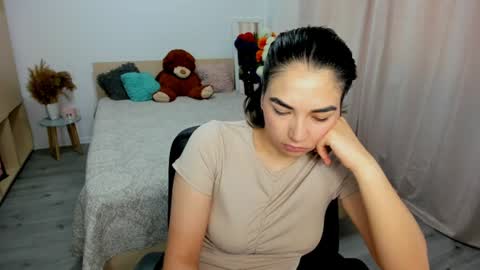 Snapshot of alexa_dolly chatting on June 11, 8:12 am Alexa online show from June 11, 8:12 am