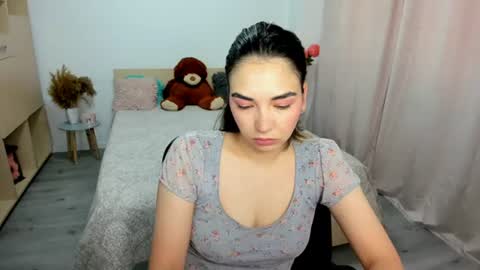Snapshot of alexa_dolly chatting on June 24, 7:51 am Alexa online show from June 24, 7:51 am