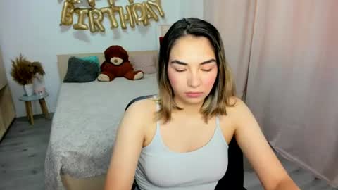 Snapshot of alexa_dolly chatting on July 21, 8:49 am Alexa online show from July 21, 8:49 am