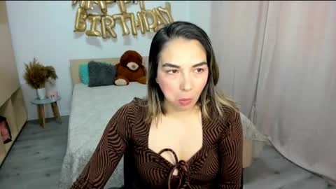 Snapshot of alexa_dolly chatting on August 1, 5:50 am Alexa online show from August 1, 5:50 am