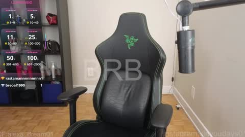 dont be afraid to click social media link its  working  just click on that  online show from December 18, 9:54 pm