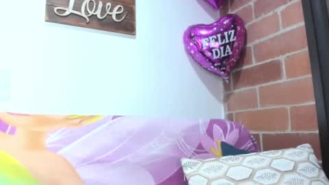 alexa latina online show from January 17, 8:55 pm