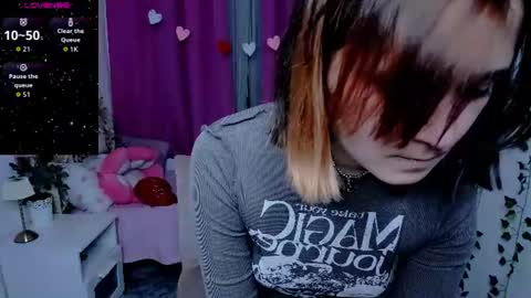 Snapshot of alexa_lexi chatting on June 10, 11:31 am alexa_lexi online show from June 10, 11:31 am