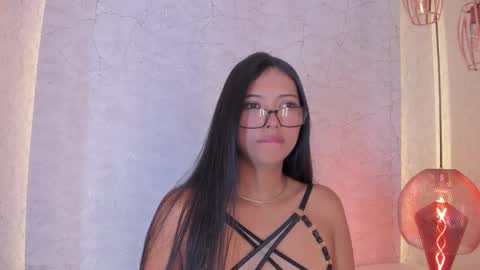 Snapshot of alexa_millers_ chatting on November 19, 5:07 am Alexa Millers online show from November 19, 5:07 am