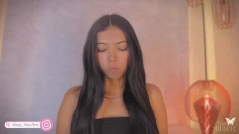 Snapshot of alexa_millers_ chatting on December 4, 4:22 am Alexa Millers online show from December 4, 4:22 am