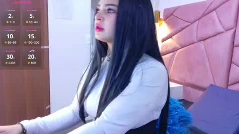 Alexandra online show from August 6, 1:35 pm
