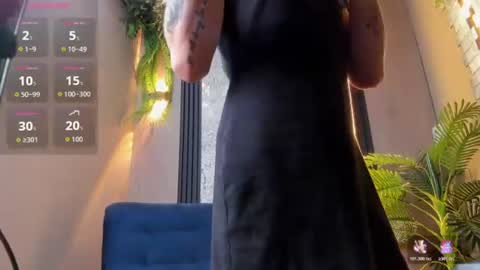 Snapshot of alexaa_carter chatting on June 11, 12:32 am Alexa online show from June 11, 12:32 am