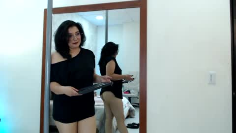 Snapshot of alexaa_sanz chatting on May 28, 5:54 pm Alexaa sanz online show from May 28, 5:54 pm