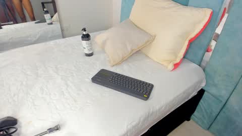 alexaa_small online show from March 10, 11:42 am