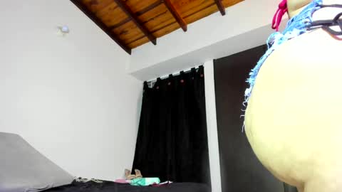 Snapshot of alexaablum chatting on May 27, 1:02 am Alexa online show from May 27, 1:02 am
