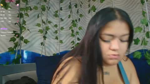 alexacherry12 online show from April 1, 11:33 am