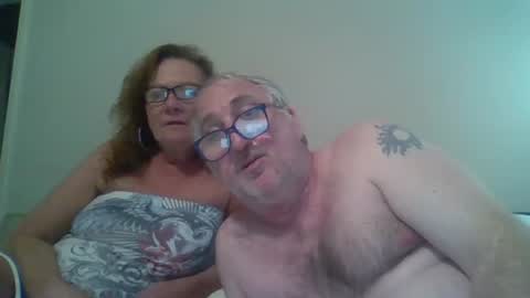 Snapshot of alexalabama chatting on April 10, 8:57 pm Alex online show from April 10, 8:57 pm