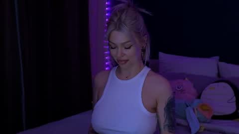 Alexa Mason online show from August 4, 2:04 am