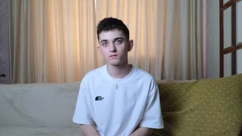 Snapshot of alexander_18_xxl chatting on April 7, 8:04 am Alexander online show from April 7, 8:04 am