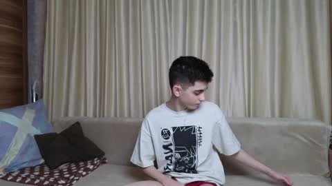 Snapshot of alexander_18_xxl chatting on April 8, 5:13 pm Alexander online show from April 8, 5:13 pm