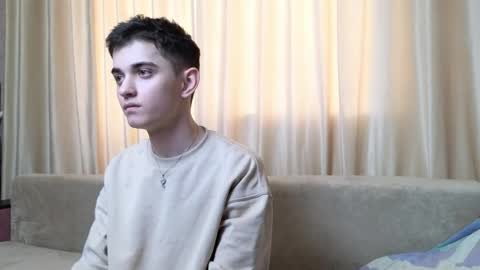 Snapshot of alexander_18_xxl chatting on April 11, 8:07 am Alexander online show from April 11, 8:07 am