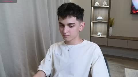 Snapshot of alexander_18_xxl chatting on July 14, 2:23 pm Alexander online show from July 14, 2:23 pm