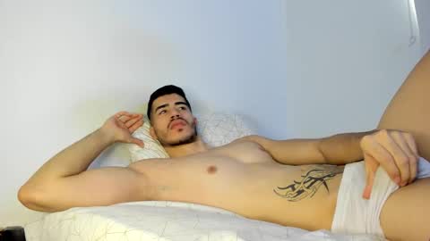 alexander__lips online show from November 19, 5:02 pm