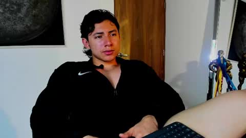 Snapshot of alexander_classy chatting on June 20, 12:03 am Alex online show from June 20, 12:03 am