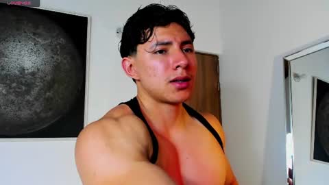Snapshot of alexander_classy chatting on June 22, 11:24 pm Alex online show from June 22, 11:24 pm