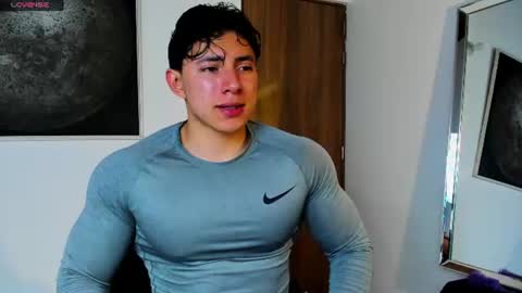 Snapshot of alexander_classy chatting on July 6, 1:35 am Alex online show from July 6, 1:35 am