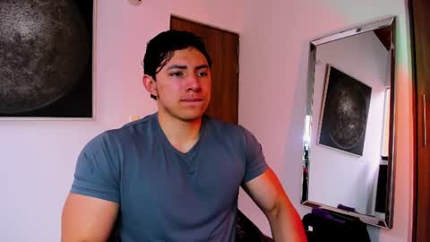 Snapshot of alexander_classy chatting on August 4, 9:50 pm Alex online show from August 4, 9:50 pm