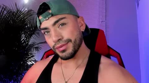 Snapshot of alexander_diiaz chatting on September 19, 5:35 pm Alexander Diaz online show from September 19, 5:35 pm