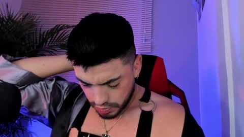 Snapshot of alexander_diiaz chatting on September 20, 10:38 am Alexander Diaz online show from September 20, 10:38 am