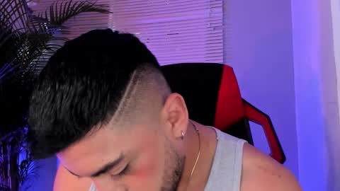 Snapshot of alexander_diiaz chatting on September 23, 12:30 pm Alexander Diaz online show from September 23, 12:30 pm