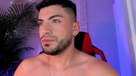 Snapshot of alexander_diiaz chatting on September 25, 11:36 am Alexander Diaz online show from September 25, 11:36 am