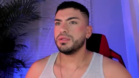 Snapshot of alexander_diiaz chatting on October 1, 10:54 am Alexander Diaz online show from October 1, 10:54 am