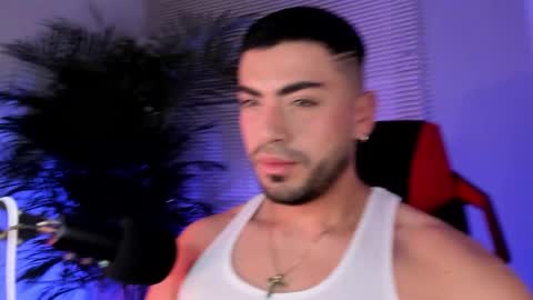 Snapshot of alexander_diiaz chatting on October 6, 10:45 am Alexander Diaz online show from October 6, 10:45 am