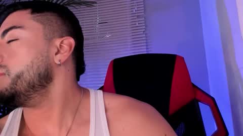 Snapshot of alexander_diiaz chatting on October 11, 11:42 am Alexander Diaz online show from October 11, 11:42 am