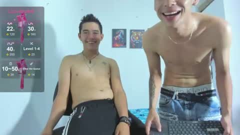 Snapshot of alexander_hot_20 chatting on June 15, 10:56 pm alexander_hot_20 online show from June 15, 10:56 pm
