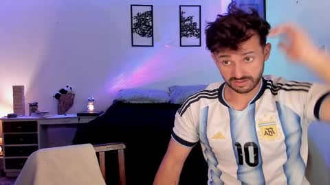 Snapshot of alexanderjaz chatting on September 20, 11:44 am Alexander Jaz online show from September 20, 11:44 am