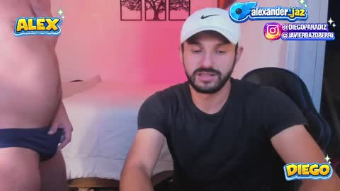 Snapshot of alexanderjaz chatting on April 13, 10:32 am Alexander Jaz online show from April 13, 10:32 am
