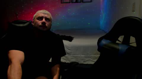 Alexander Jaz online show from June 8, 9:09 am